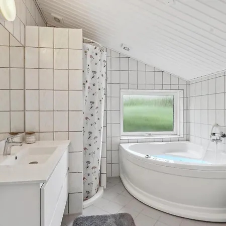 Beautiful Home In Hejls With Wifi