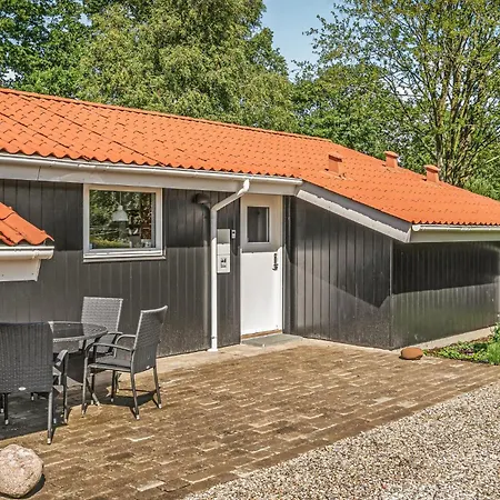 Сasa de vacaciones Beautiful Home In Hejls With Wifi *